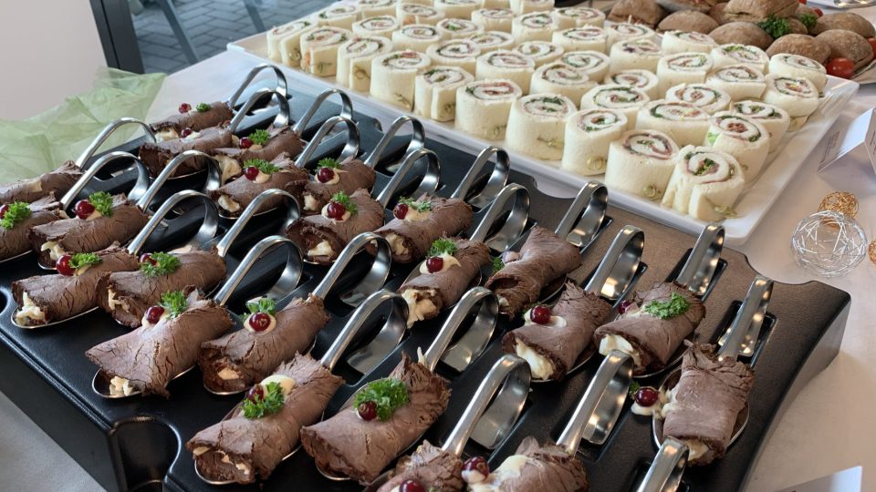 525E67B7-E2EC-41B2-986D-9188E299A3D9_1_102_o